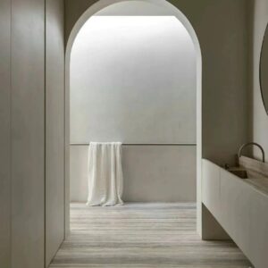 Nabel Travertine Sliver Grey Hallway