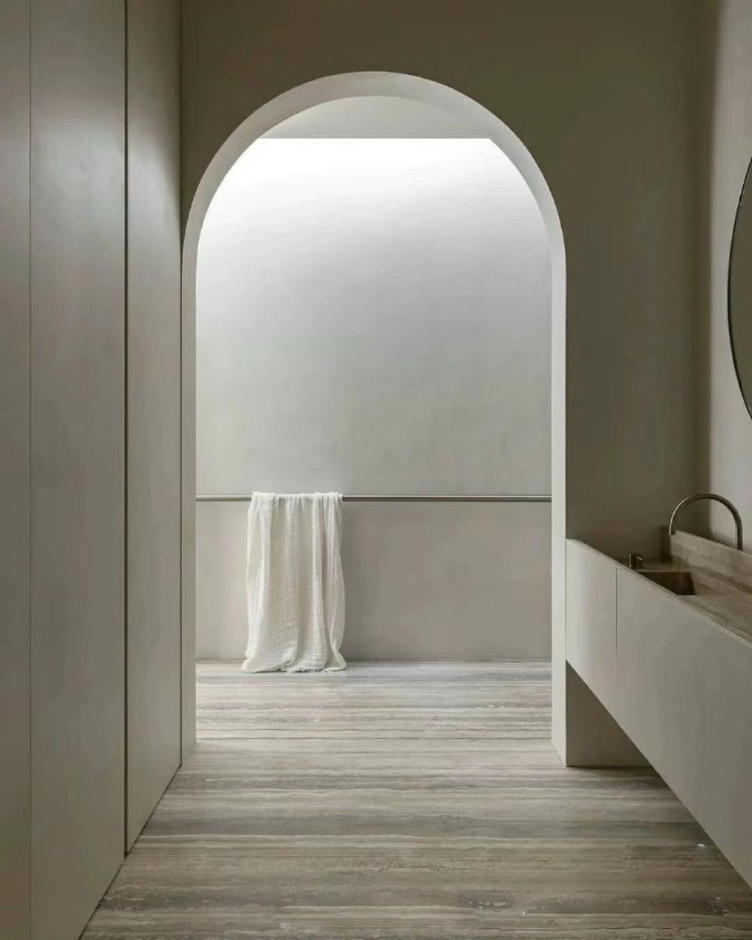 Nabel Travertine Sliver Grey Hallway Nabel Travertine Sliver Grey Hallway